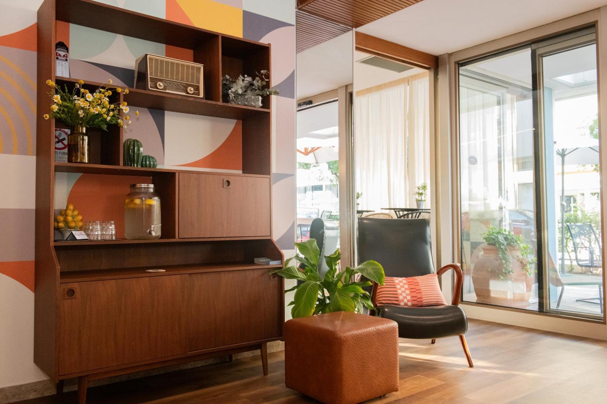 Hotel Mirabella Ричоне Екстериор снимка