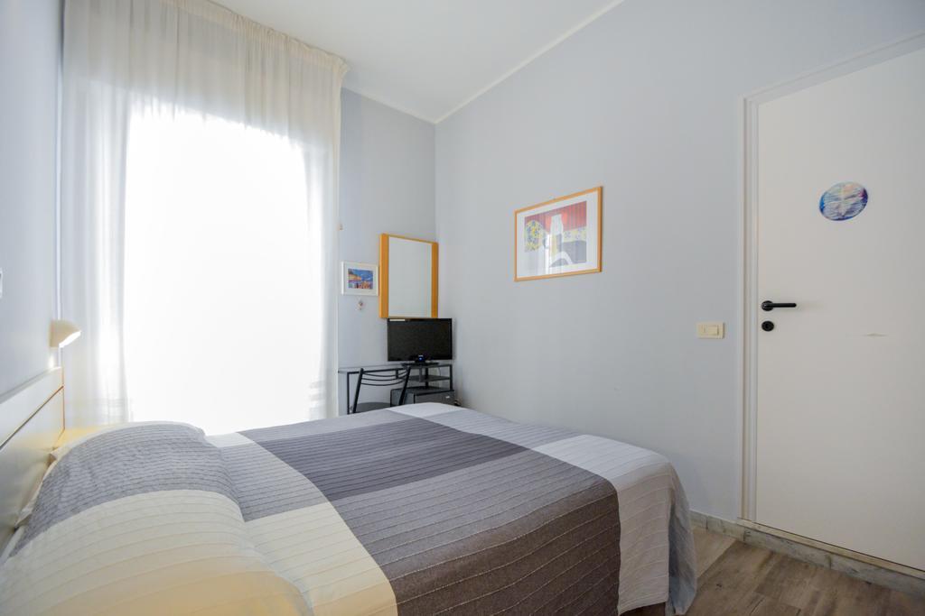 Hotel Mirabella Ричоне Екстериор снимка
