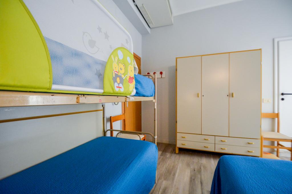 Hotel Mirabella Ричоне Екстериор снимка